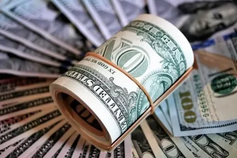 دلار آزاد در فاز انتظاری/ معامله‌گران از موقعیت‌های پرریسک دوری می‌کنند!