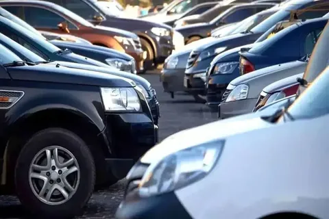 ادامه روند قیمت خودرو در 6 ماهه اول سال چگونه خواهد بود؟