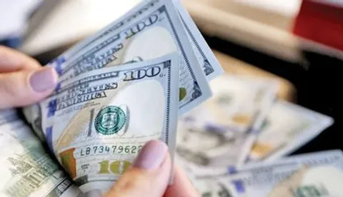 بازار ارز در برزخ/ تکذیب خبرها در بازار ارز شدت گرفت