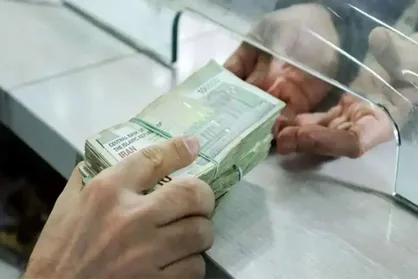 شرایط جدید دریافت وام قرض الحسنه نیک‌وام بانک ملت/چگونه با کارمزد ۴ درصد، ۳۰۰ میلیون توامن وام بگیریم؟