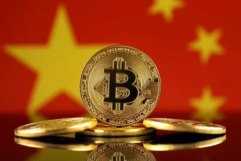 قیمت بیت کوین و ارز‌های دیجیتال امروز پنجشنبه ۷ خرداد ۱۴۰۵ + جدول
